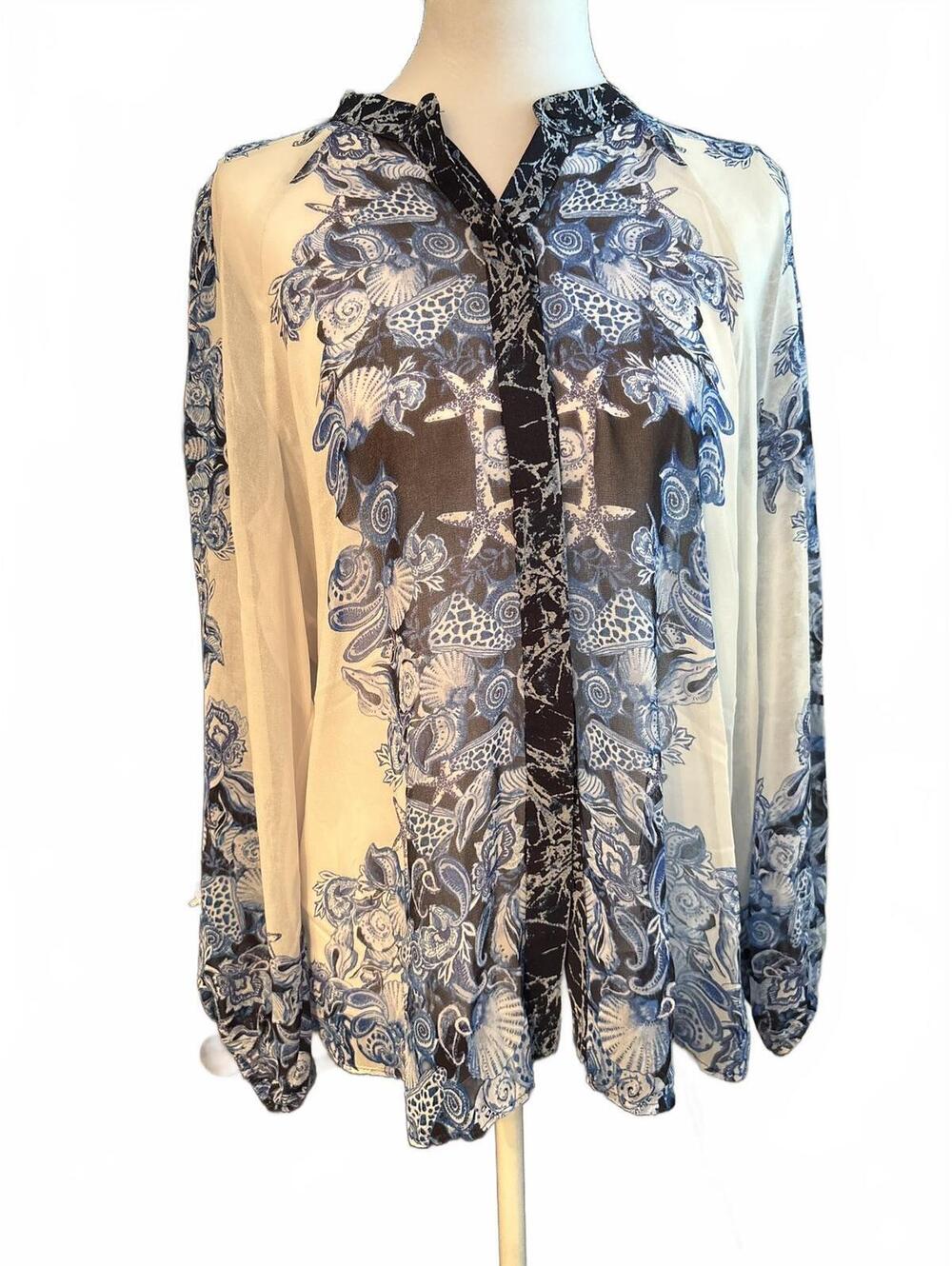 White House/Black Market Seashell Beach Top M